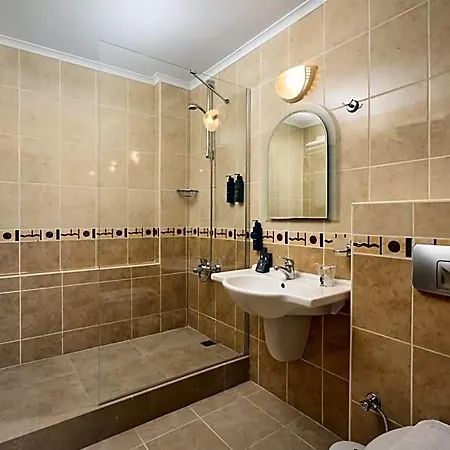 Hotel Kaila 4*