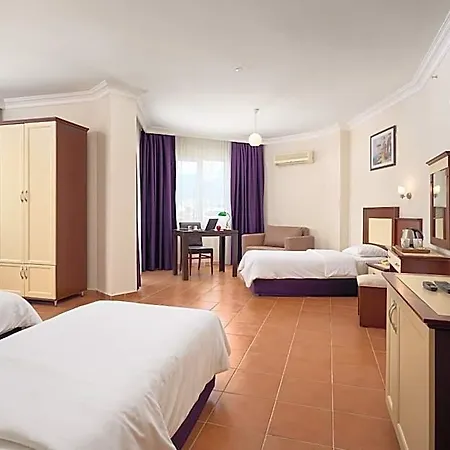 Hotel Kaila 4*